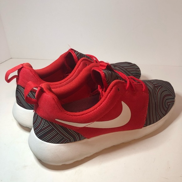 Nike Roshe Red & Grey Crazy Design Style Cross Trainers Men’s Size 8.5. - Picture 6 of 8